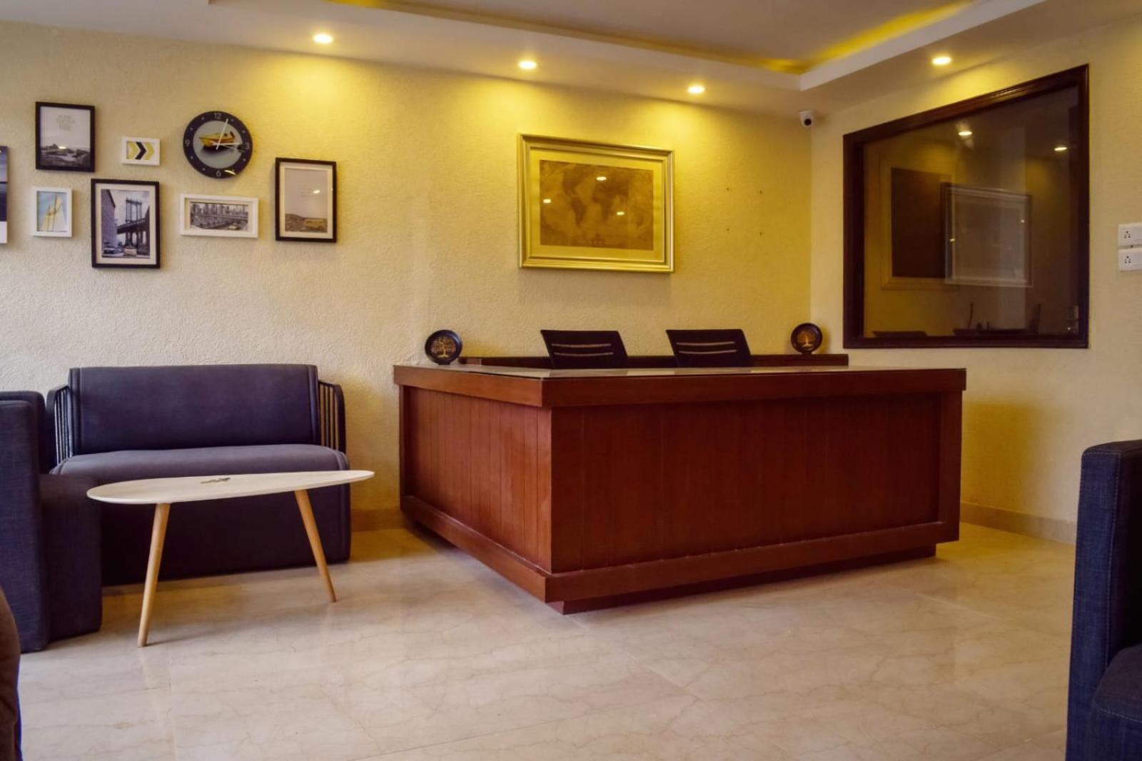 The Bunkk Inn Hotel & Restaurant Масурі Екстер'єр фото