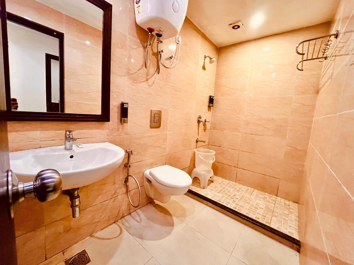 The Bunkk Inn Hotel & Restaurant Масурі Екстер'єр фото